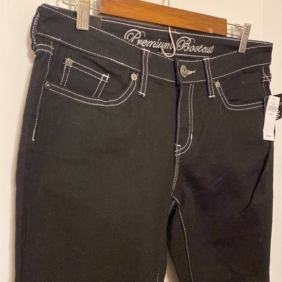 Gap Premium Bootcut Black Jeans - Picture 3 of 11